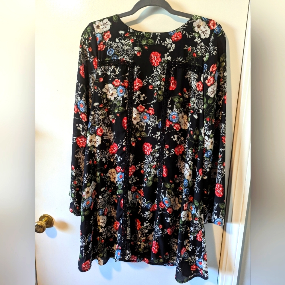 Size Small Long Sleeve Floral Dress
